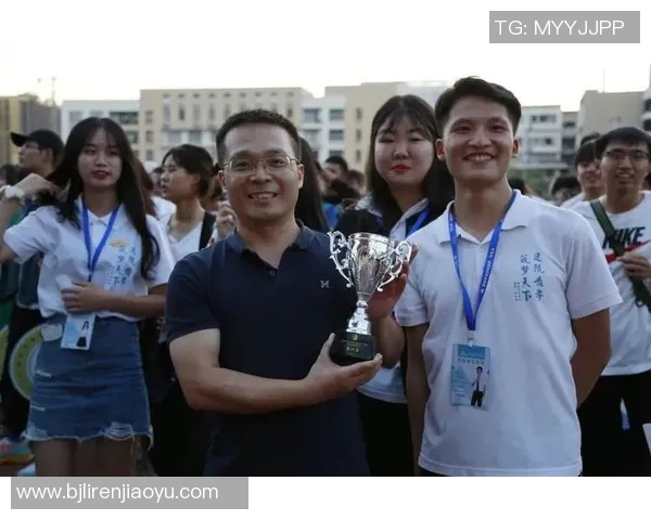 南京网球队的拼搏之路：从默默无闻到大师赛的辉煌历程