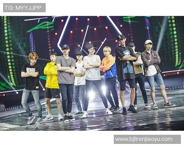 头像兄弟齐聚足球场展现男生魅力与激情的明星之路