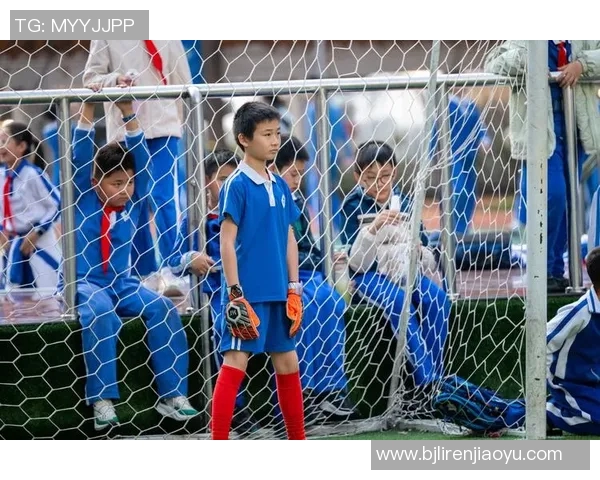 左脚踢足球的足球明星们如何用独特技艺征服绿茵场